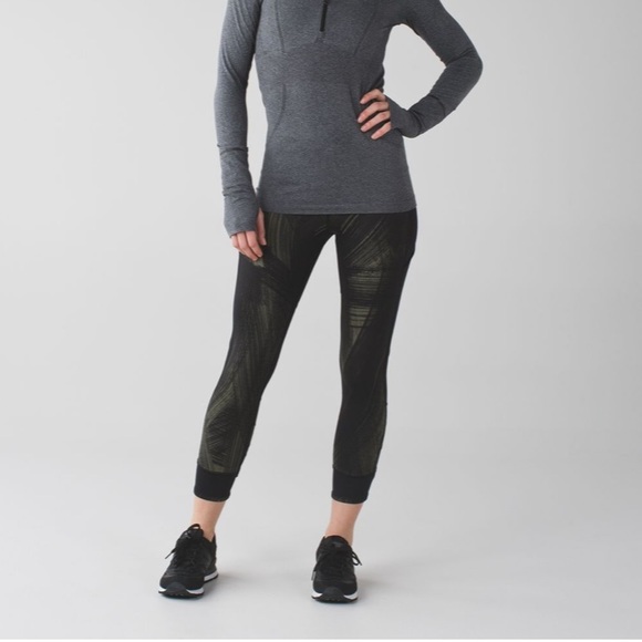 Lululemon Fresh Mesh Run Crop Sz 4 - Picture 1 of 16